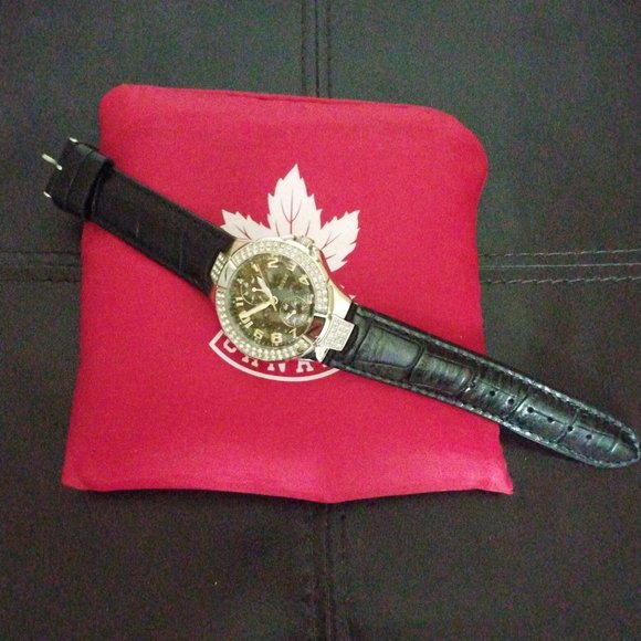 Watch - Picture 3 of 3